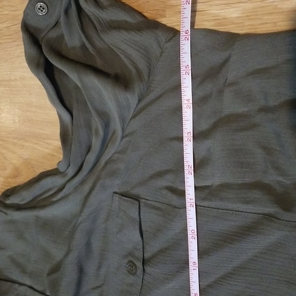 Green long sleeve button up shirt 1X NWT - Picture 11 of 12